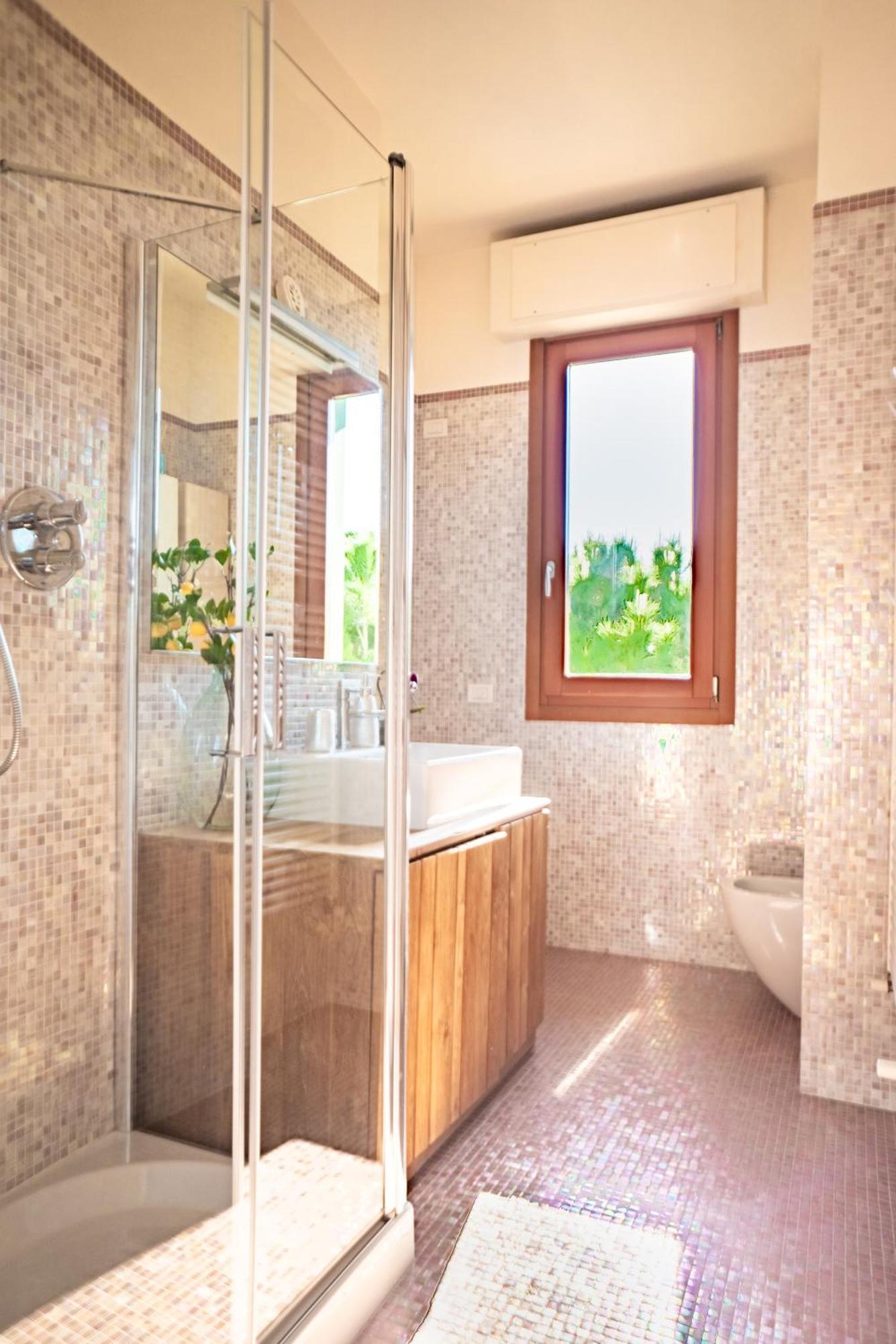 Ampio Attico Con Terrazzo Con Vista, Centrale, Parcheggio Gratis Milano Marittima Exterior photo