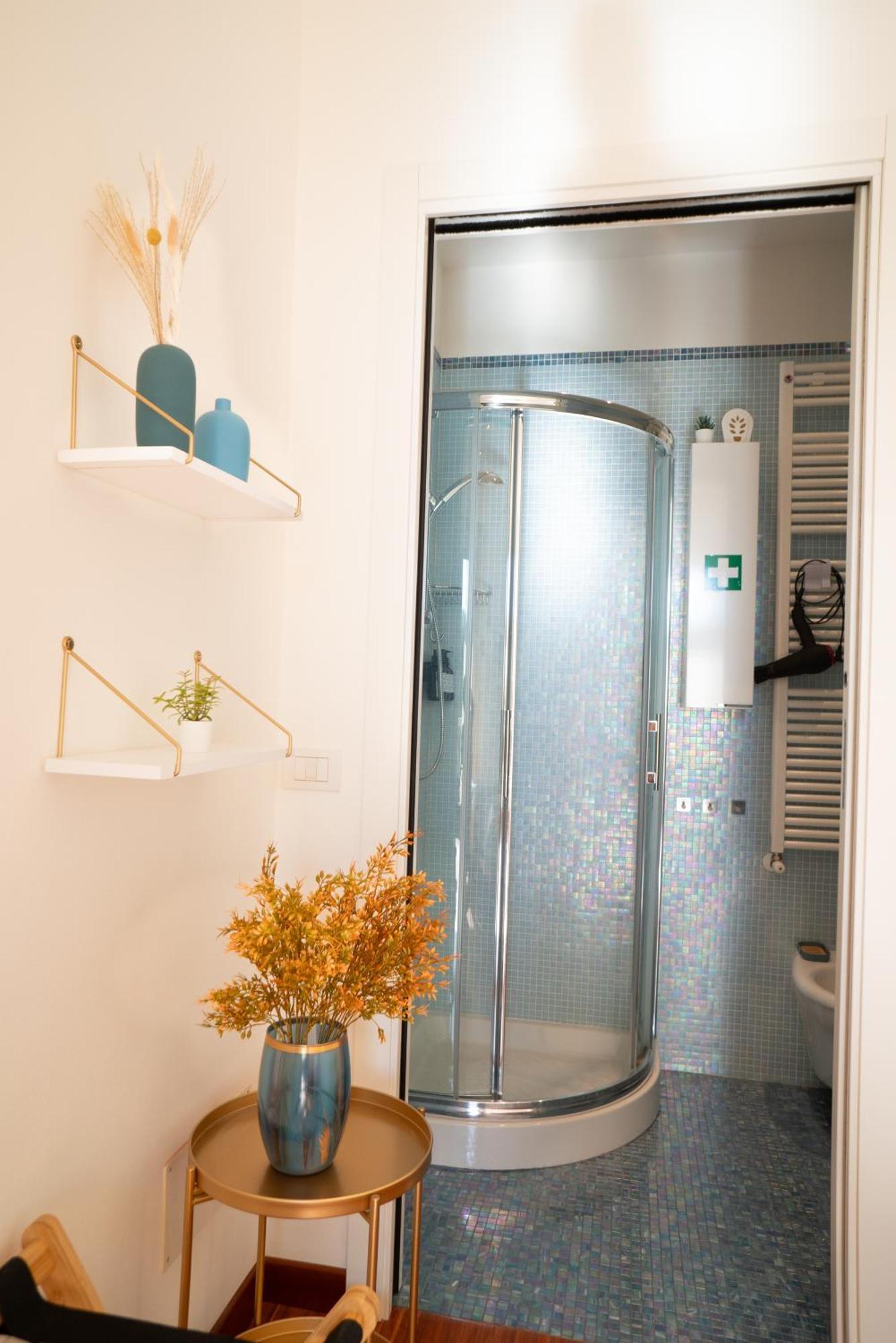 Ampio Attico Con Terrazzo Con Vista, Centrale, Parcheggio Gratis Milano Marittima Exterior photo